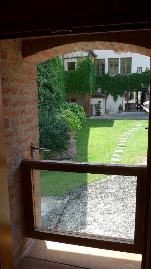 Clos de Mont July, architecture XVIIIe au cœur de la nature Ceyzeriat Extérieur photo